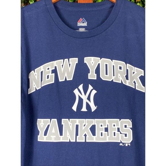 Small New York Yakees MLB Baseball Majestic T-Shirt - Midnight Blue Mens Small - Picture 2 of 4